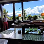 Cristina - Suedbalkon Mit Bergblick * Ζέεφελντ