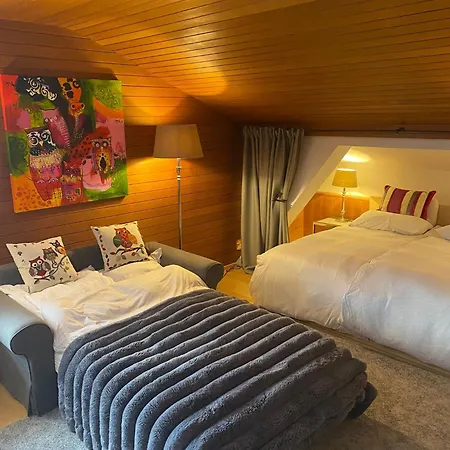 Cristina - Suedbalkon Mit Bergblick *