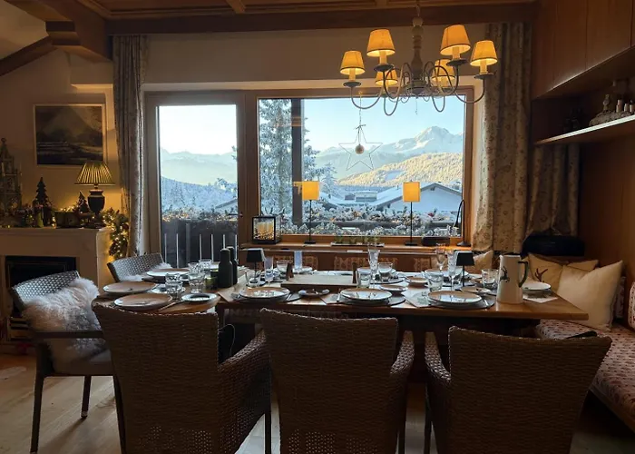 Cristina - Suedbalkon Mit Bergblick